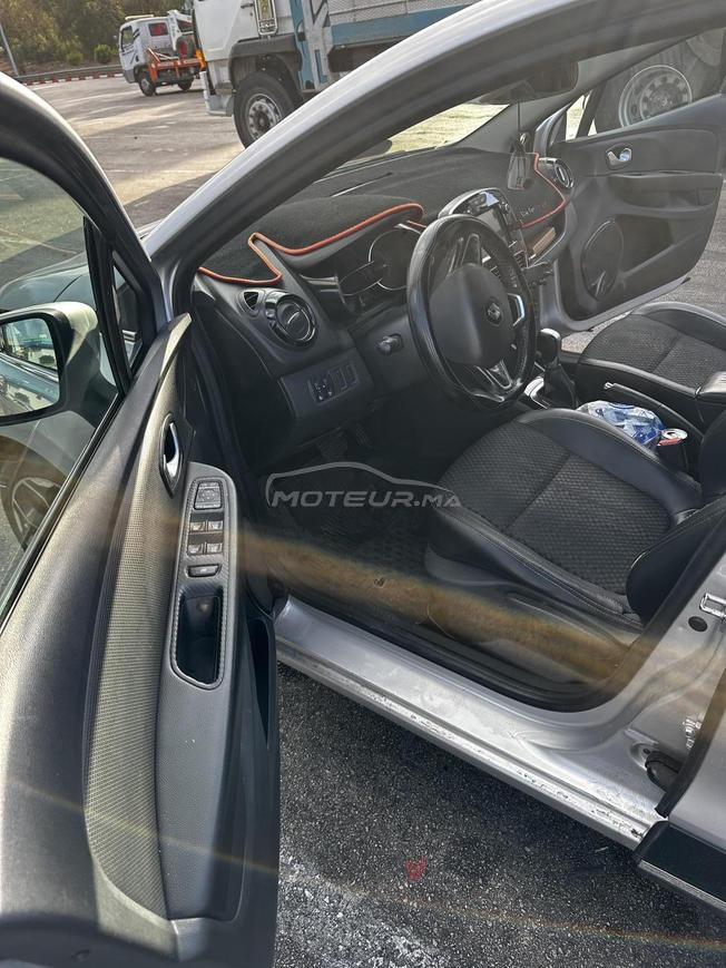 Clio 4 intens Diesel Automatique 2018 à Meknès