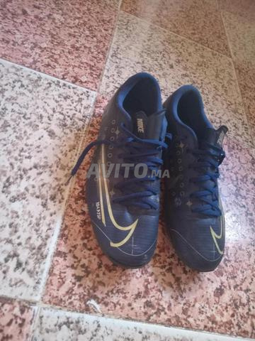Chaussure de football. N°38 - 2