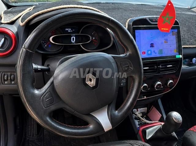 Renault Clio Diesel Manuelle 2016 à Agadir - 2