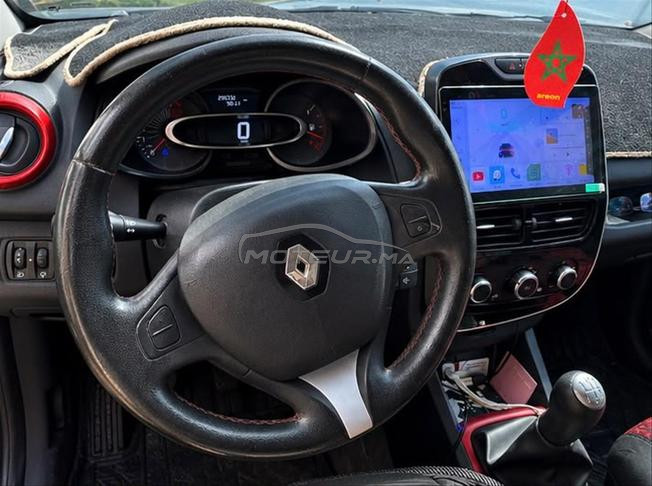 Renault Clio Diesel Manuelle 2016 à Agadir