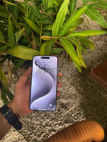 iPhone 15 Pro Max 256 Go – Excellent état