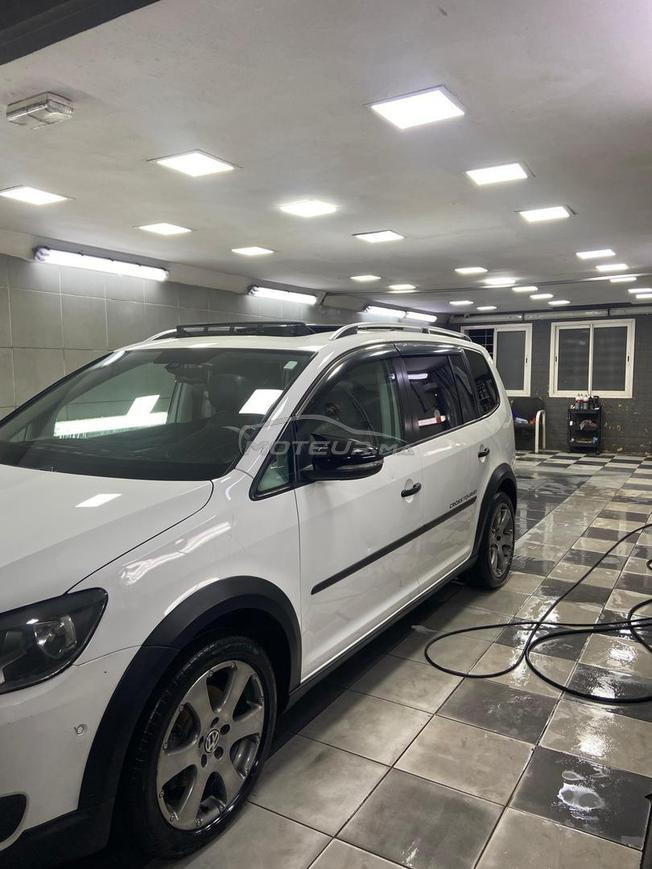 VW Touran Cross 1.6 TDI – Full Options – 5 Places