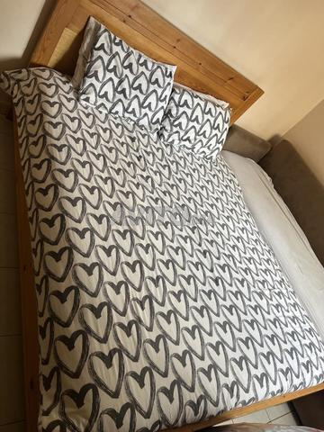 Lit en bois avec matelas Siemens - 2