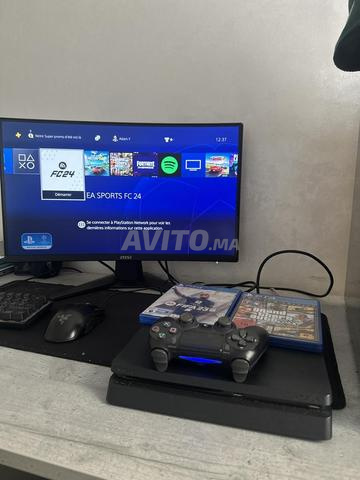 PS4 Slim (CD GTA / CD FIFA 23 / FC 24) - 2