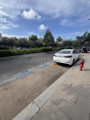 Hyundai Elantra 2019 - 2
