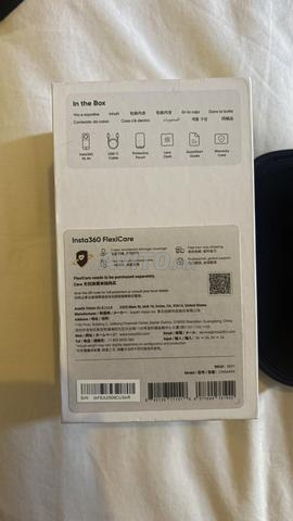 Caméra Insta360 X4 8K avec accessoires