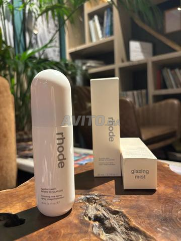Rhode Glazing Mist – برذاذ الوجه المرطب 80 مل