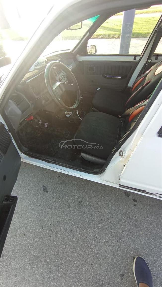 Peugeot 205 . 