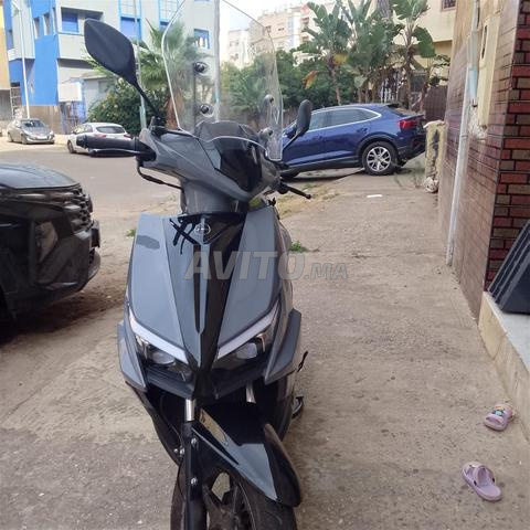 دراجة نارية سكوتر سيروكو X - 2