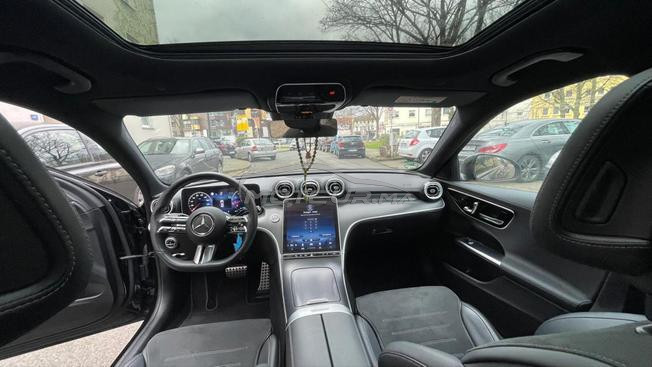 Mercedes-Benz C200 AMG Line (204PS)