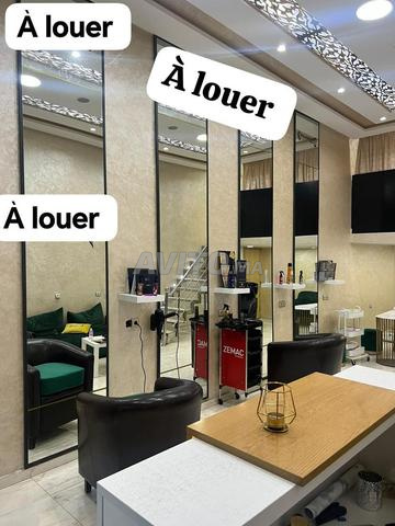 Salon de beauté à louer à Ain chok - 2