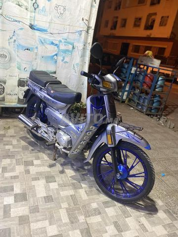 Moto encore neuve