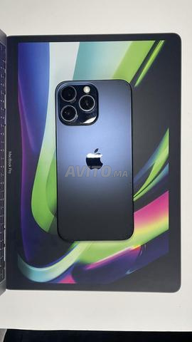 iPhone 15 Pro Max Très bon état 🎁 AirPods Pro