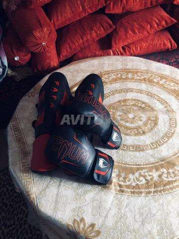 Gants de boxe Venum taille 10oz/12oz, très propres - 2