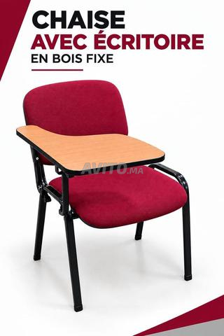 Chaises avec Écritoire – Confort et Praticité