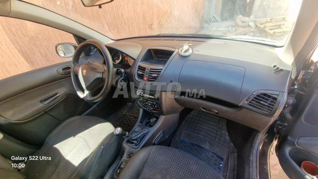 Peugeot 206 Plus Modèle 2013, 153000km - 2