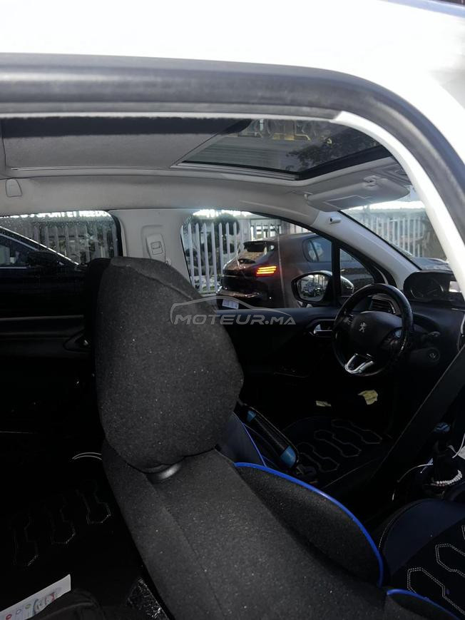 Peugeot 208 Diesel Manuelle 2019 à Tanger