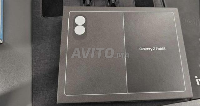 Samsung Fold 8 256Go neuf noir