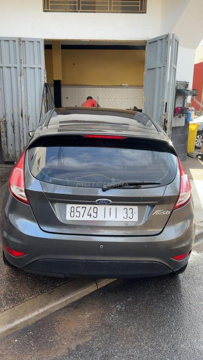 ford fiesta essence à Rabat 