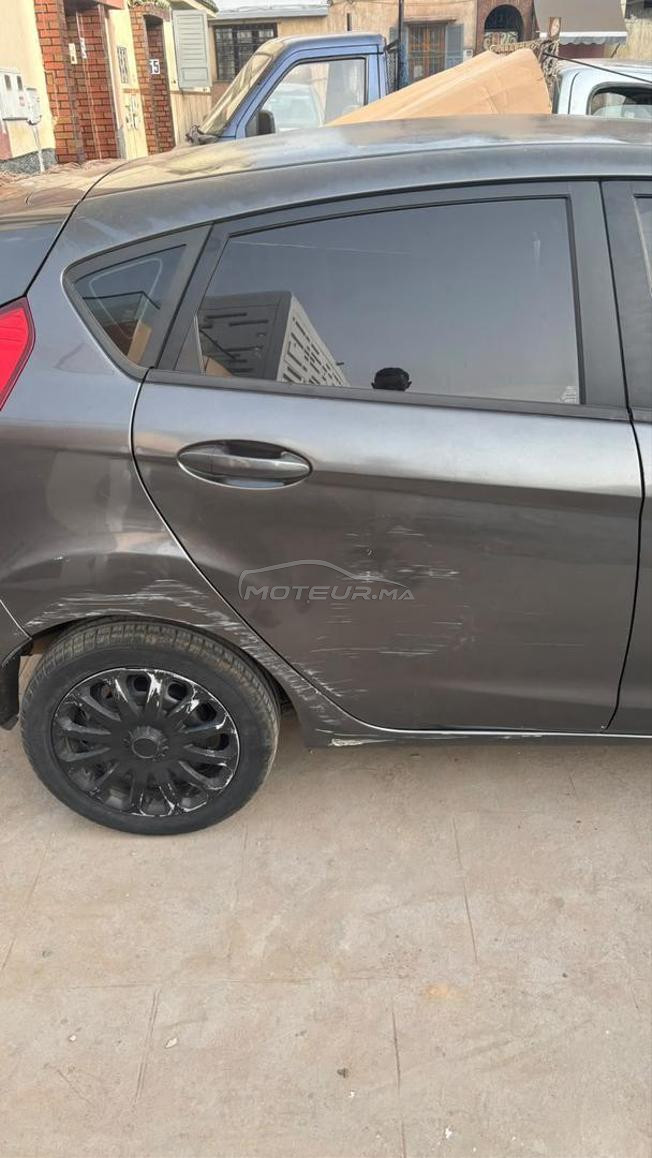 ford fiesta essence à Rabat 