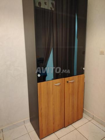 Armoire de rangement moderne et élégante