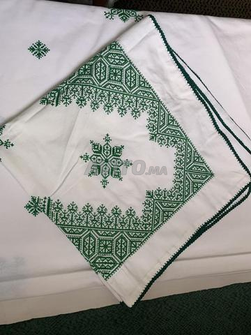 Couvre-lit marocain traditionnel brodé avec la vraie broderie de Fès - 2