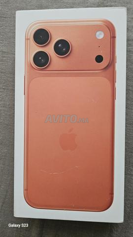 iPhone 17 Pro Max 256 Go NEUF couleur orange