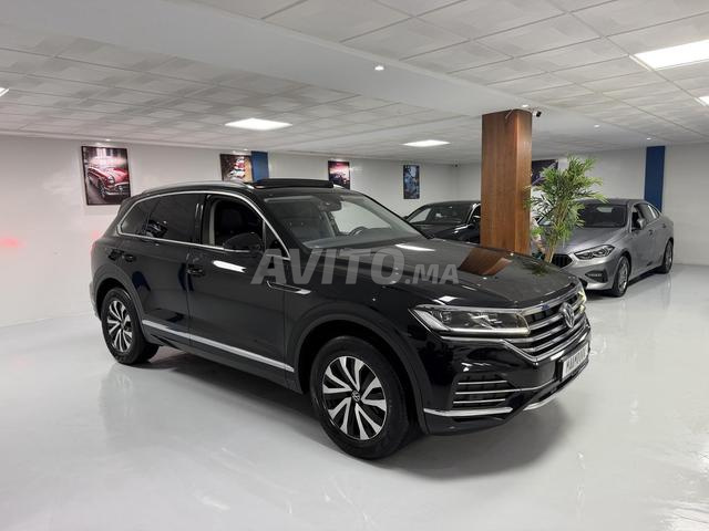 VOLKSWAGEN Touareg - 2