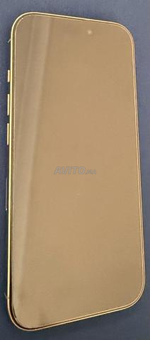 iPhone 16 Pro 256Go Desert Titanium - 2