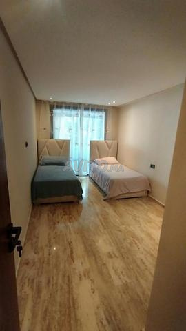 À LOUER – SUPERBE APPARTEMENT MEUBLÉ AVEC JARDIN - 2