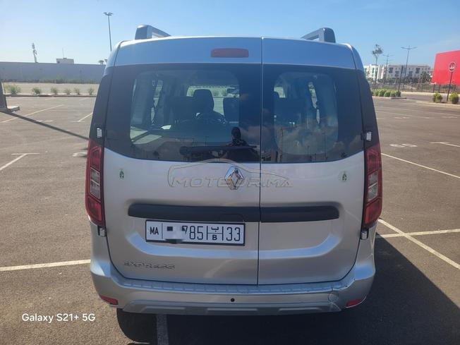 renault express model 2023 km 116000km