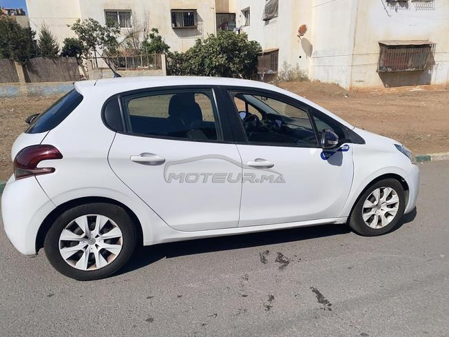 Peugeot 208 Diesel Manuelle 2017 à Rabat