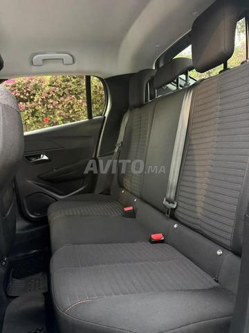 Peugeot 208 automatique diesel - 2