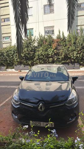 رينو كليو ديزل يدوية 2016 بالدار البيضاء