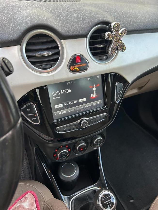 Opel Adam Essence Manuelle 2016 à Dar Bouazza