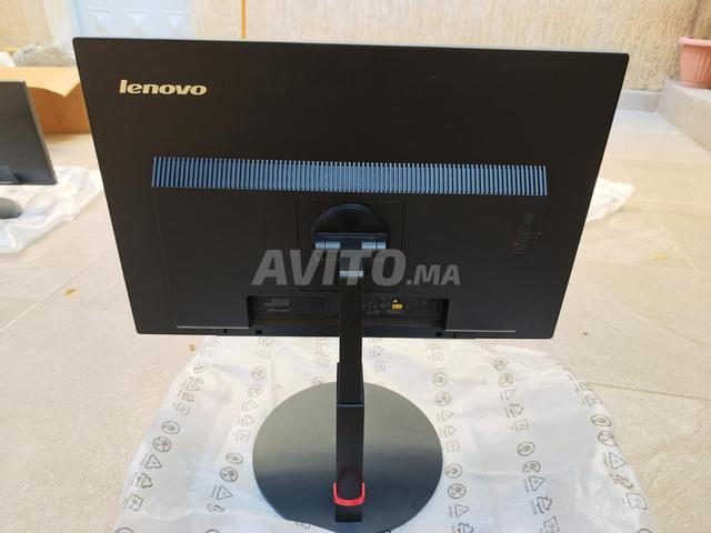 3 x Écrans Lenovo professionnels neufs - 2