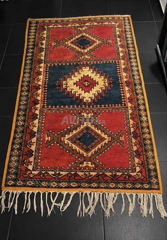 Tapis ancien – 105 × 166 cm