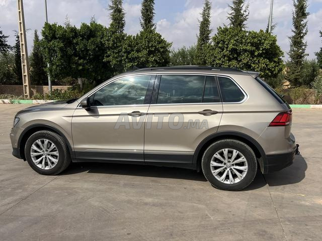 Volkswagen Tiguan - 2