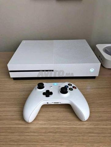 Xbox one s - contient Fc25 s - 2