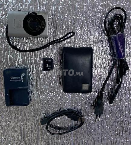 كاميرا كانون IXUS فينتيج، طراز Y2K. كاميرا رقمية مدمجة ريترو