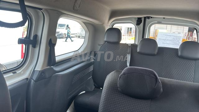 Opel Combo Diesel Manuelle 2021 à Casablanca - 2