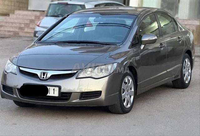 Honda Civic Essence Automatique 2007 à Ifrane - 2