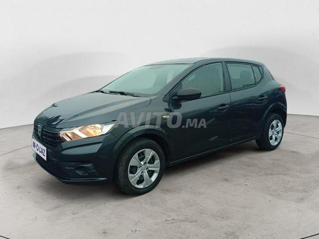 DACIA. Sandero
