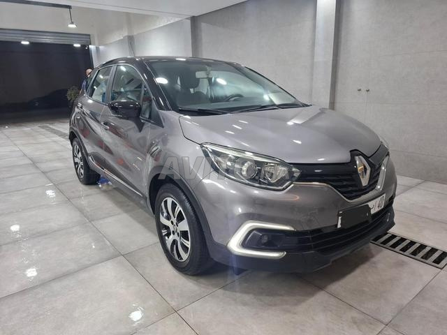 Renault Captur Diesel Manuelle 2019 à Tanger