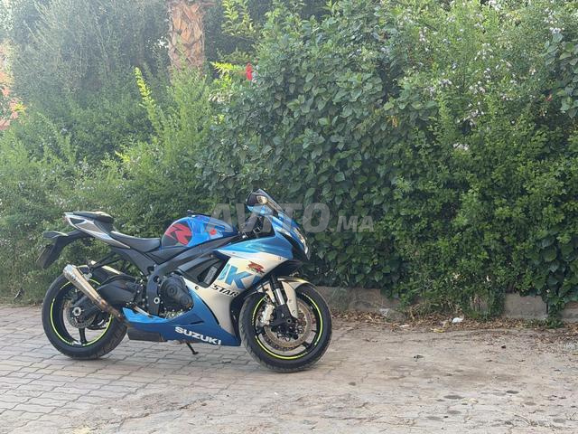 سوزوكي GSXR 600 - 2