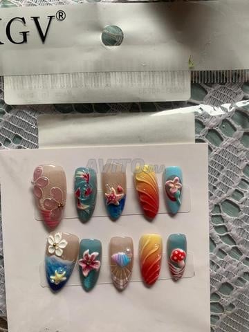 Faux ongles à coller – Plusieurs modèles 💅