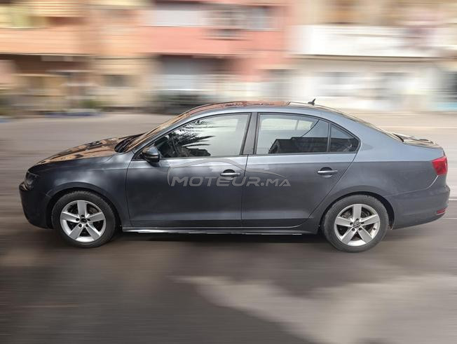  Jetta  modèle 2013, en très bon état,
