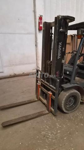 رافعة شوكية تويوتا FD30 3 طن، المالك الأول - 2