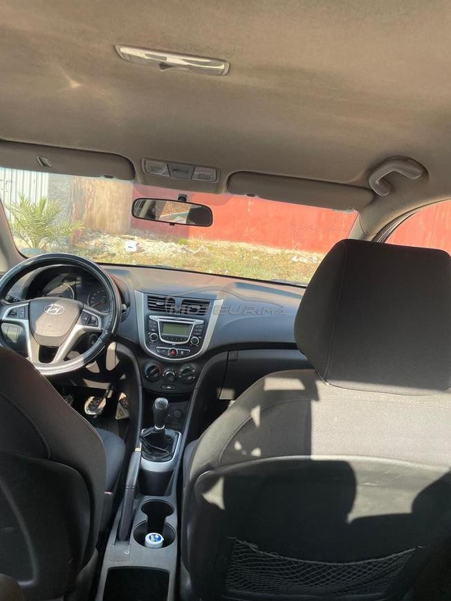 je met en vente ma voiture Hyundai accent