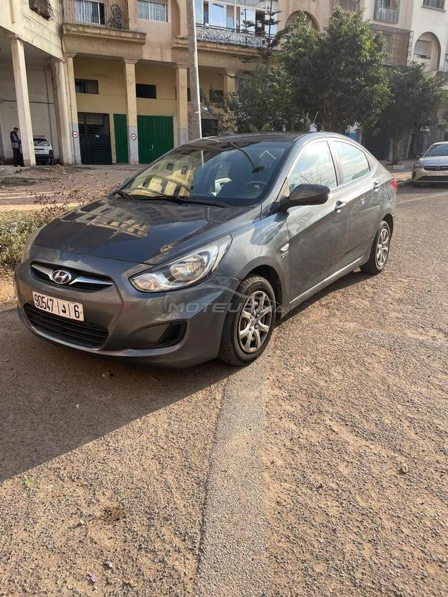 je met en vente ma voiture Hyundai accent